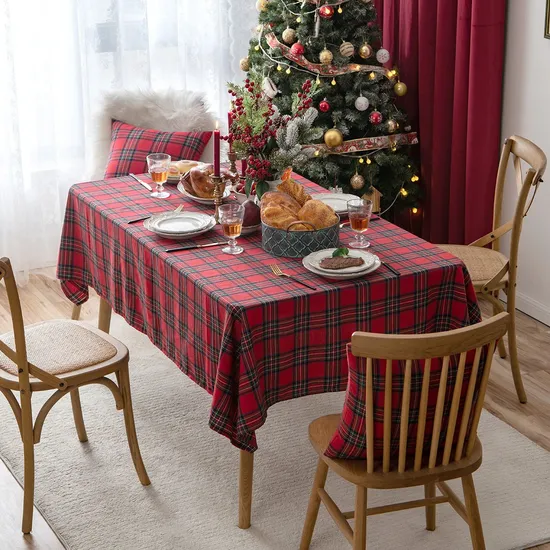 Hot Sell Christmas Banquets Family Simple Grid Tablecloth 